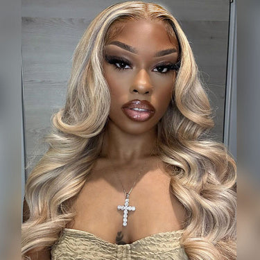 10/613 Blonde Highlight 13x6 Glueless Wig Model Show